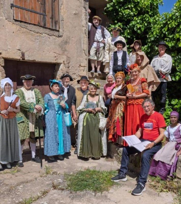 Visite théâtralisée à Castelnau de Guers - Cet été, découvrez nos visites ludiques et insolites à cap d'Agde Méditerranée